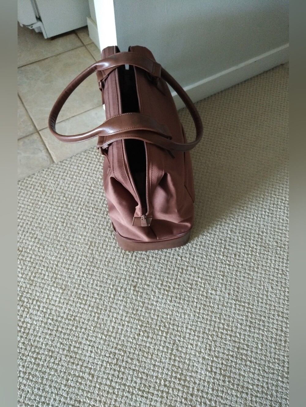 BEIS - The Mini Weekender - Picture 4 of 4